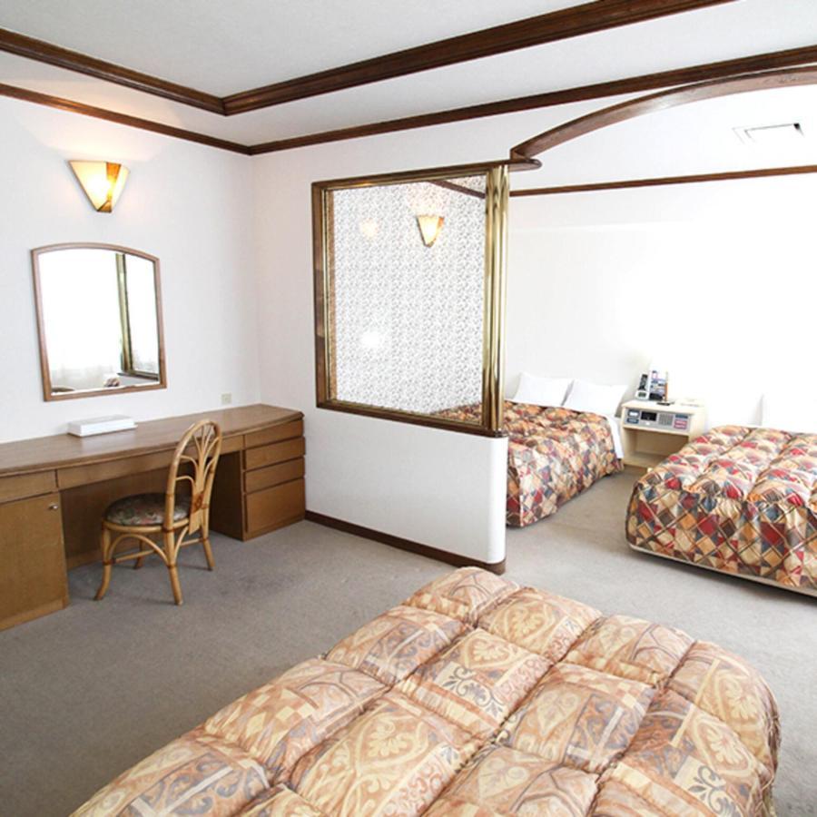 Neyagawa Trend Hotel Extérieur photo