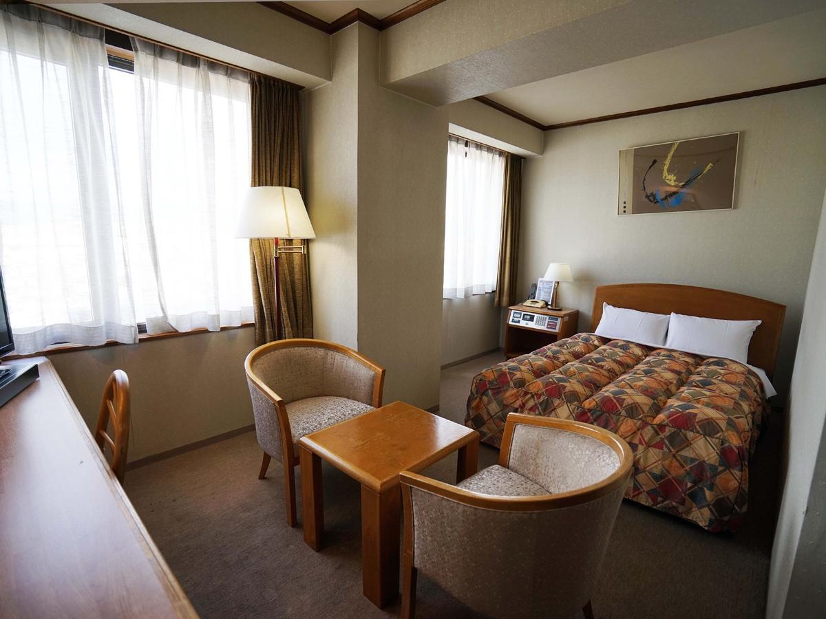 Neyagawa Trend Hotel Extérieur photo